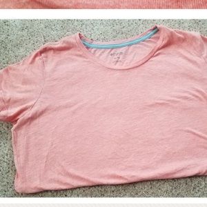 a plain super cute peach colored tee!